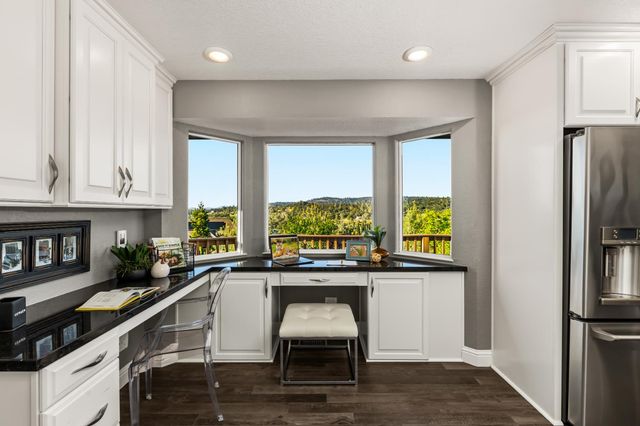 3027 Saddle View Ct, Auburn, CA 95602