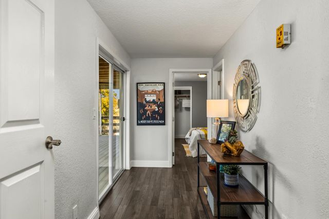 3027 Saddle View Ct, Auburn, CA 95602