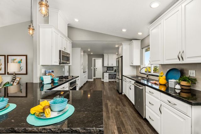 3027 Saddle View Ct, Auburn, CA 95602