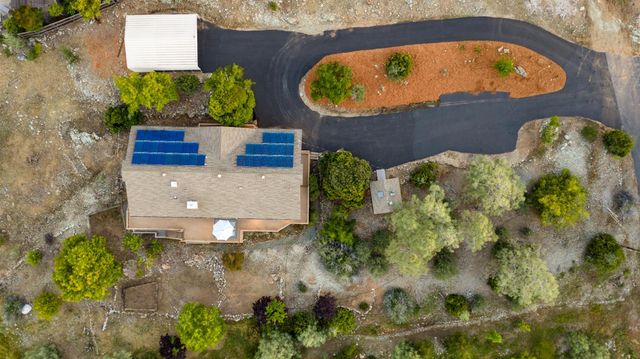 3027 Saddle View Ct, Auburn, CA 95602