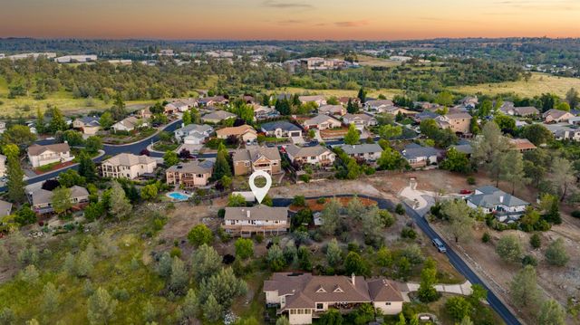 3027 Saddle View Ct, Auburn, CA 95602