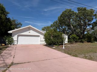 348 Hampshire Avenue, Spring Hill, FL 34606