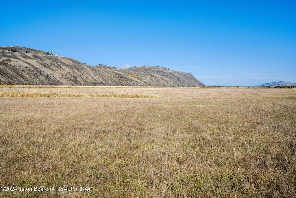 955 RED TAIL BUTTE Road, Jackson, WY 83001 photo 5