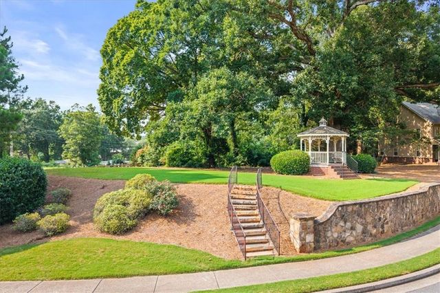36 Grampian Way 4, Marietta, GA 30008