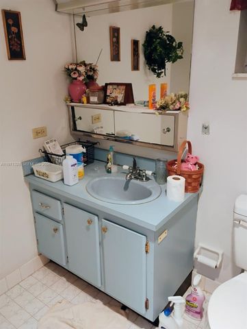 447 NE 195th St 414, Miami, FL 33179