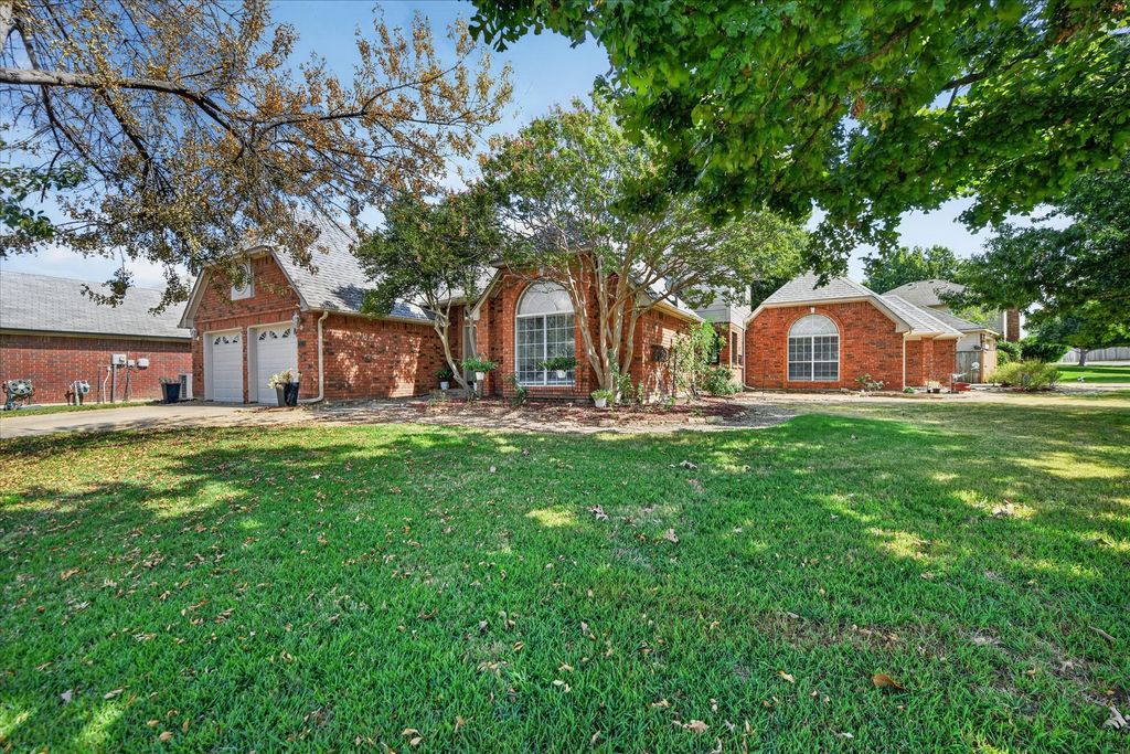 2417 Covington Drive, Flower Mound, TX 75028 — photo 2