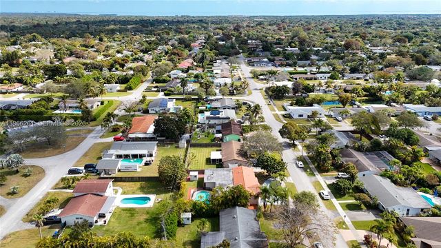 9131 SW 178th Ter, Palmetto Bay, FL 33157