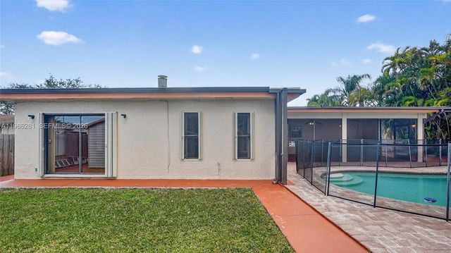 9131 SW 178th Ter, Palmetto Bay, FL 33157