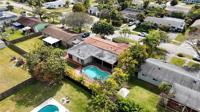 9131 SW 178th Ter, Palmetto Bay, FL 33157