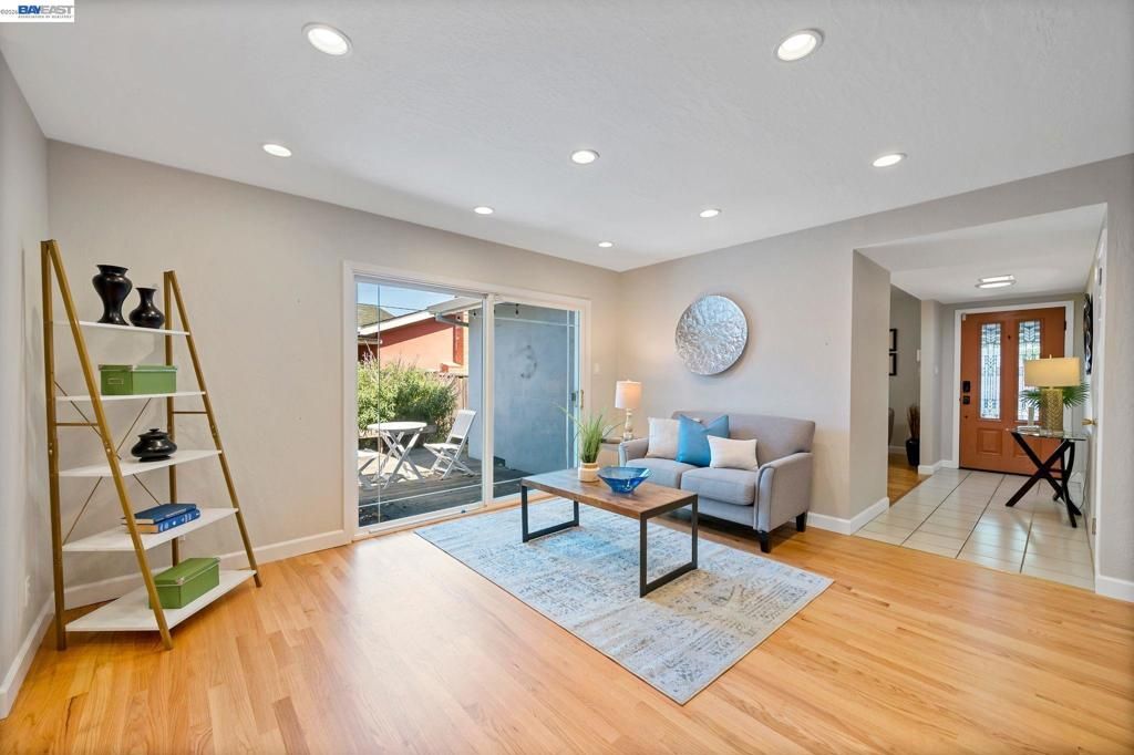 Image 14 of property listing at 35843 Salvador Ct, Fremont, CA 94536