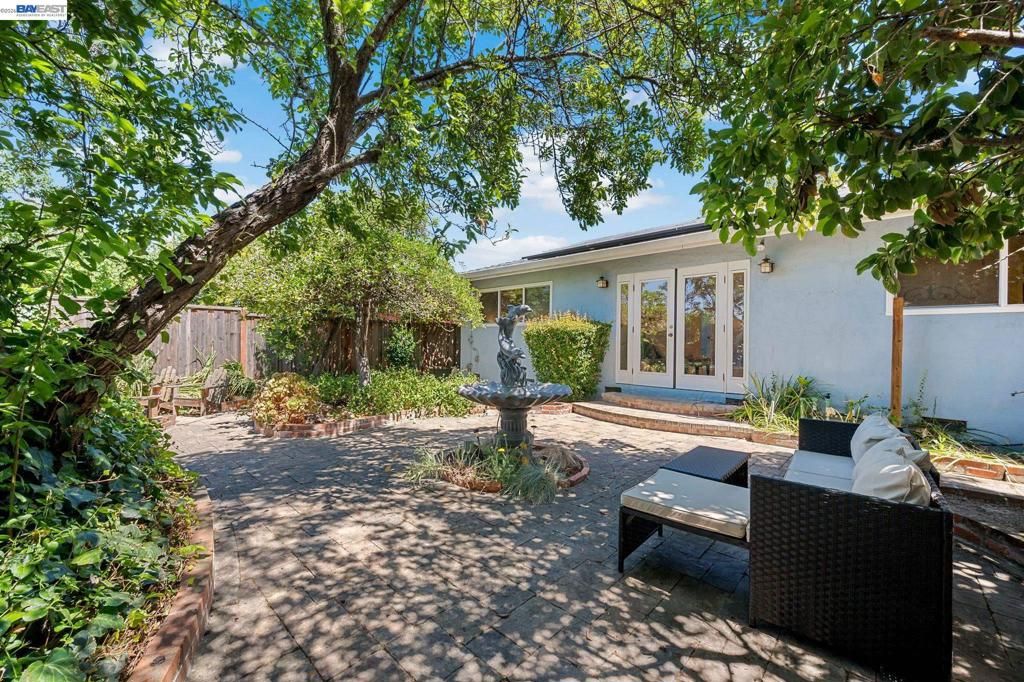 Image 30 of property listing at 35843 Salvador Ct, Fremont, CA 94536