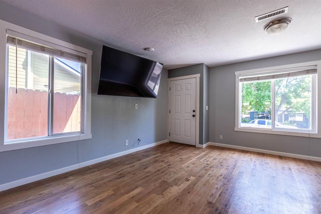 2701 S Gourley, Boise, ID 83705
