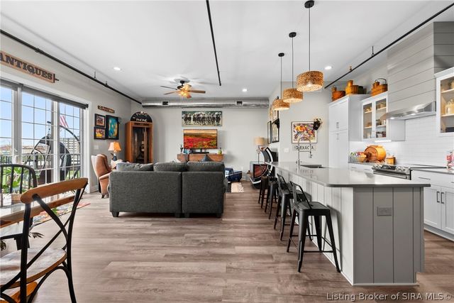 238 Mulberry Street, Jeffersonville, IN 47130