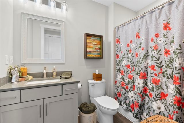 238 Mulberry Street, Jeffersonville, IN 47130