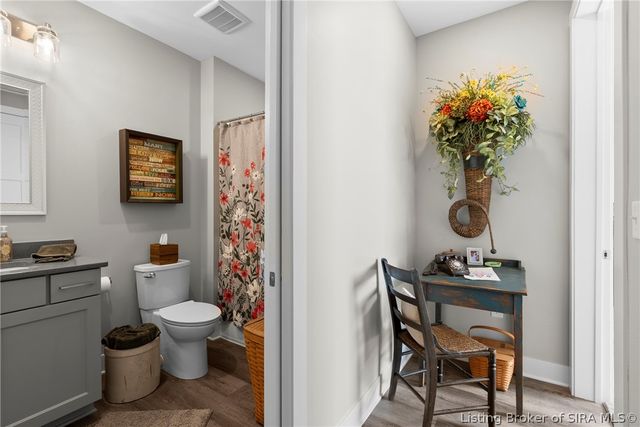 238 Mulberry Street, Jeffersonville, IN 47130