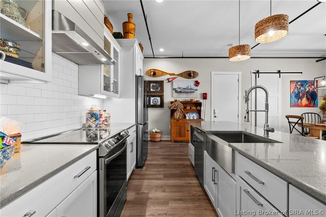 238 Mulberry Street, Jeffersonville, IN 47130