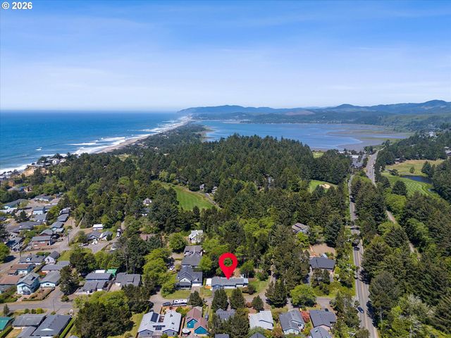 55 ALDERWOOD St, Gleneden Beach, OR 97388