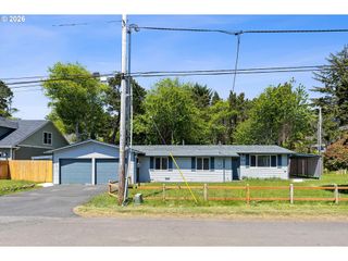 55 ALDERWOOD St, Gleneden Beach, OR 97388
