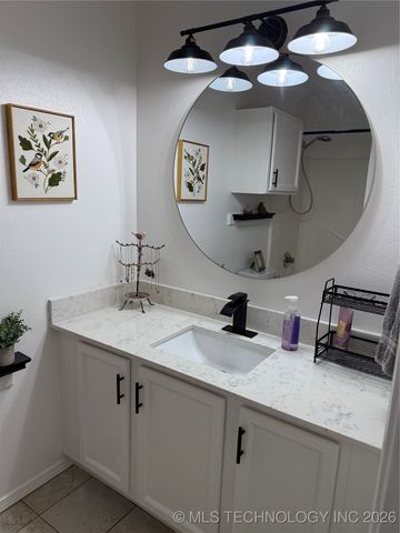 1929 Lexington Road, Claremore, OK 74017