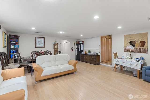 7339 NE 140th Street, Kirkland, WA 98034