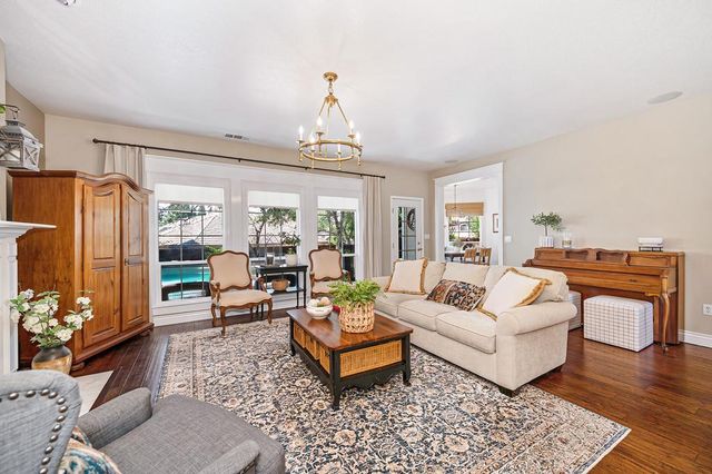 258 American River Canyon Dr, Folsom, CA 95630