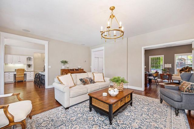 258 American River Canyon Dr, Folsom, CA 95630