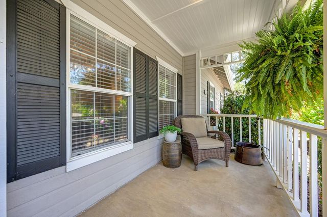 258 American River Canyon Dr, Folsom, CA 95630