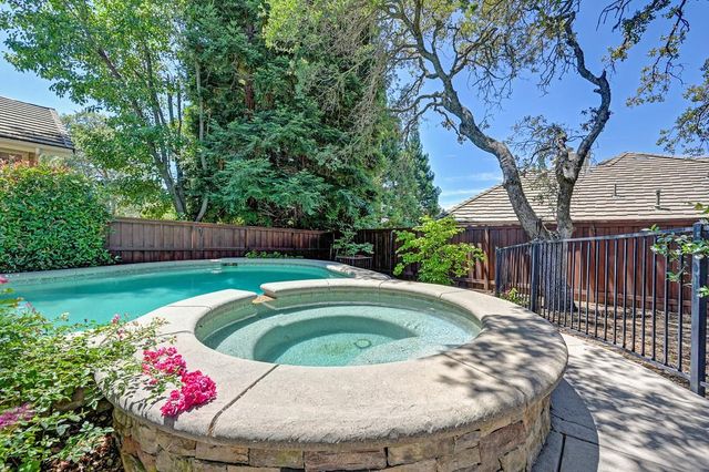 258 American River Canyon Dr, Folsom, CA 95630
