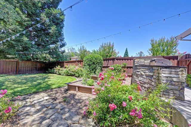 258 American River Canyon Dr, Folsom, CA 95630