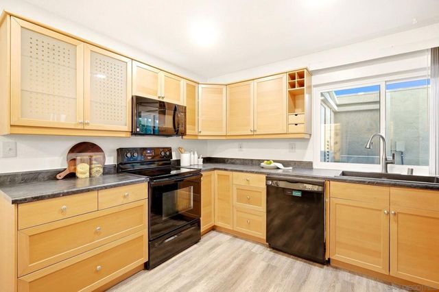 10715 Caminito Cascara, San Diego, CA 92108