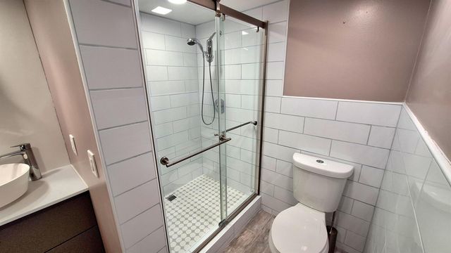 1719 Whitehall Drive 103, Davie, FL 33324