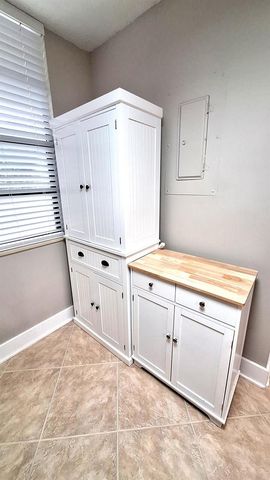 1719 Whitehall Drive 103, Davie, FL 33324