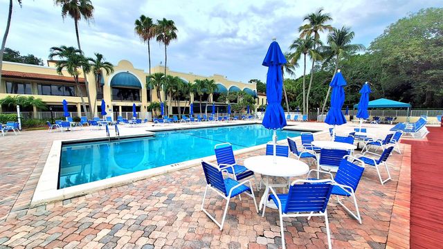 1719 Whitehall Drive 103, Davie, FL 33324