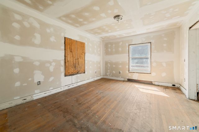 35 Frederick Street, Waterbury, CT 06710