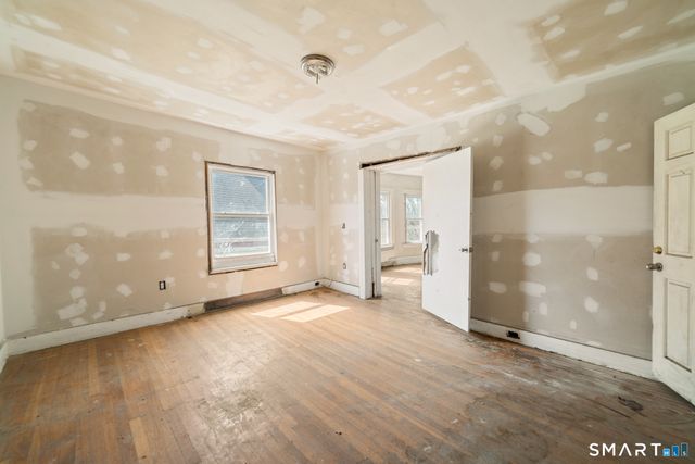 35 Frederick Street, Waterbury, CT 06710