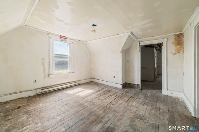 35 Frederick Street, Waterbury, CT 06710