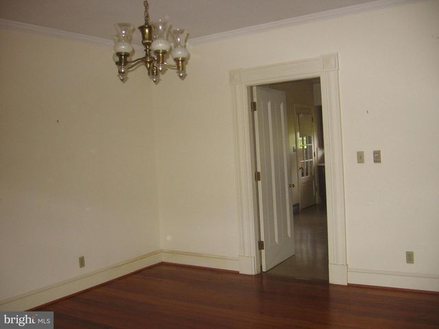 349 TOWN RUN LN, Stephens City, VA 22655