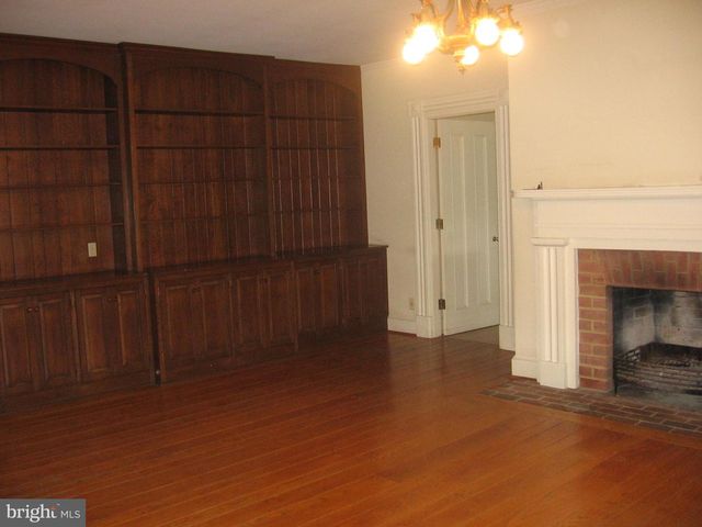 349 TOWN RUN LN, Stephens City, VA 22655