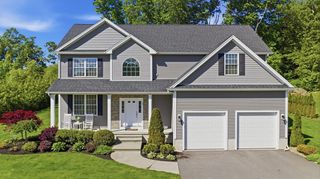 12 Hidden Hills Drive, Seekonk, MA 02771