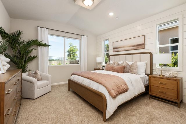 643 Solar Lane, Clovis, CA 93619