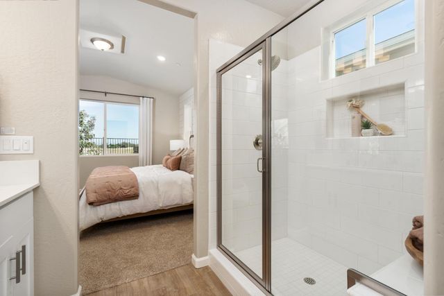 643 Solar Lane, Clovis, CA 93619