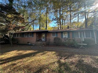 1107 Spur 138, Jonesboro, GA 30236