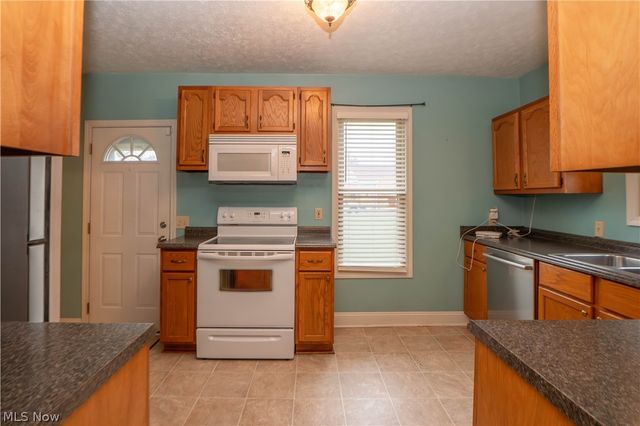 104 12th Street NW, Massillon, OH 44647