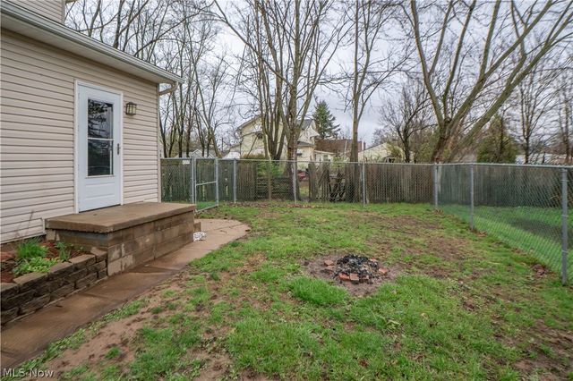 104 12th Street NW, Massillon, OH 44647