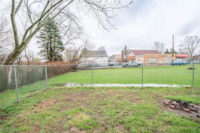 104 12th Street NW, Massillon, OH 44647