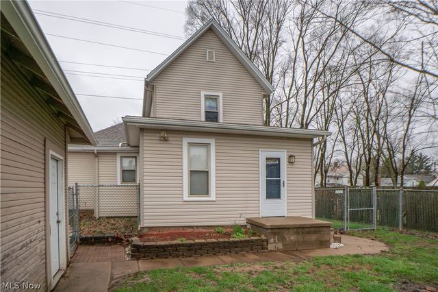 104 12th Street NW, Massillon, OH 44647