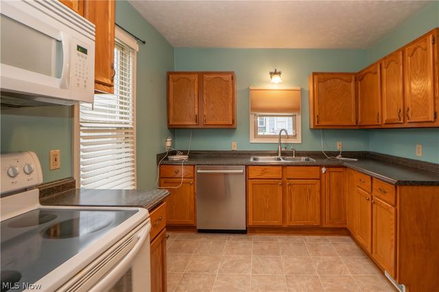 104 12th Street NW, Massillon, OH 44647