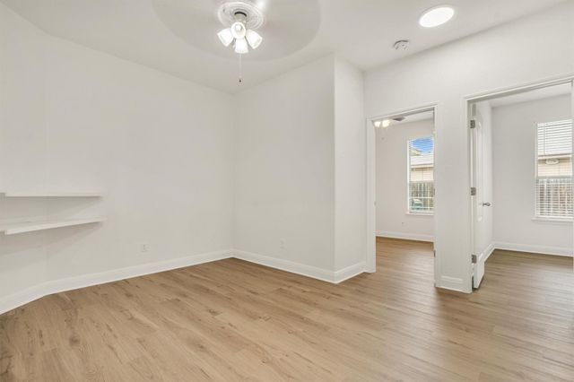 1685 Twin CV, Kyle, TX 78640