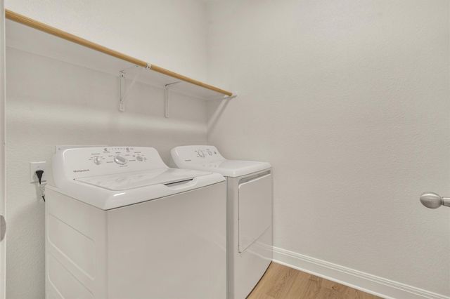 1685 Twin CV, Kyle, TX 78640