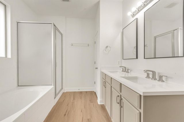 1685 Twin CV, Kyle, TX 78640